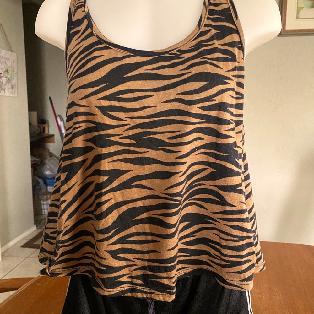 Women’s razor back